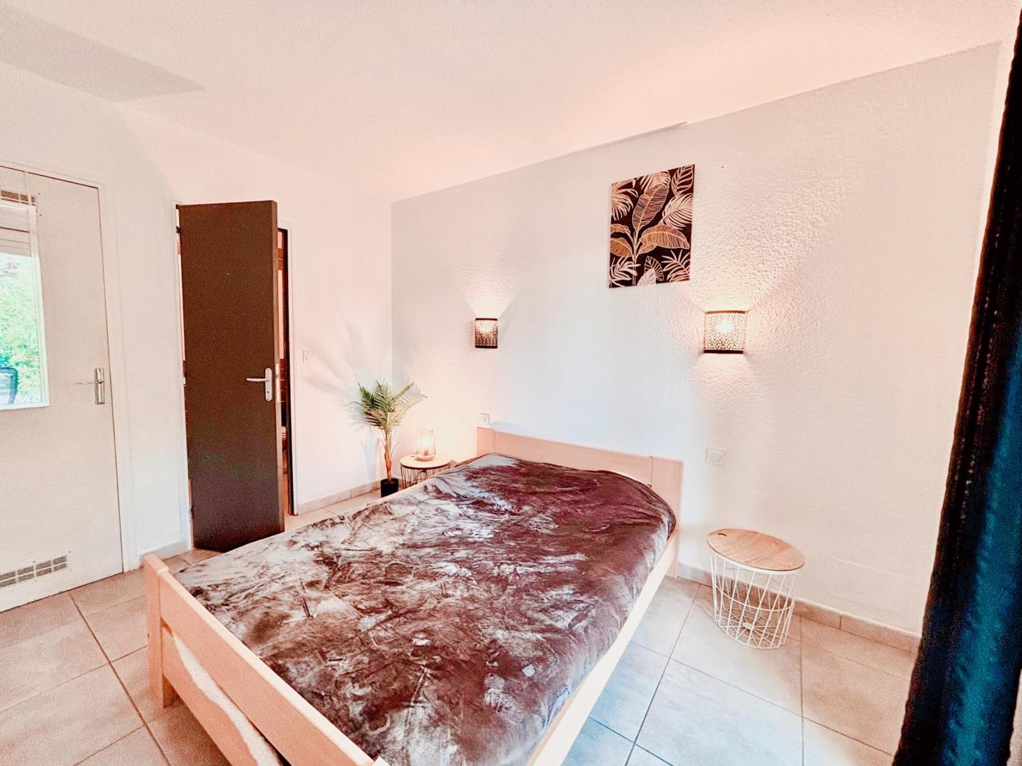 Appartement Calme Avec Jardin Privatif - 3 - Canet-en-Roussillon Bagian luar foto