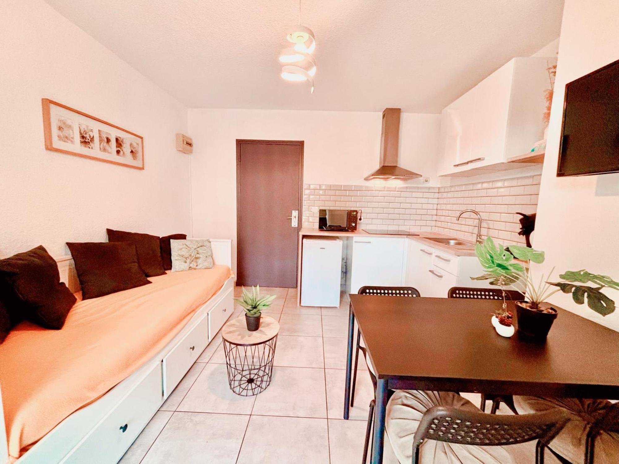 Appartement Calme Avec Jardin Privatif - 3 - Canet-en-Roussillon Bagian luar foto