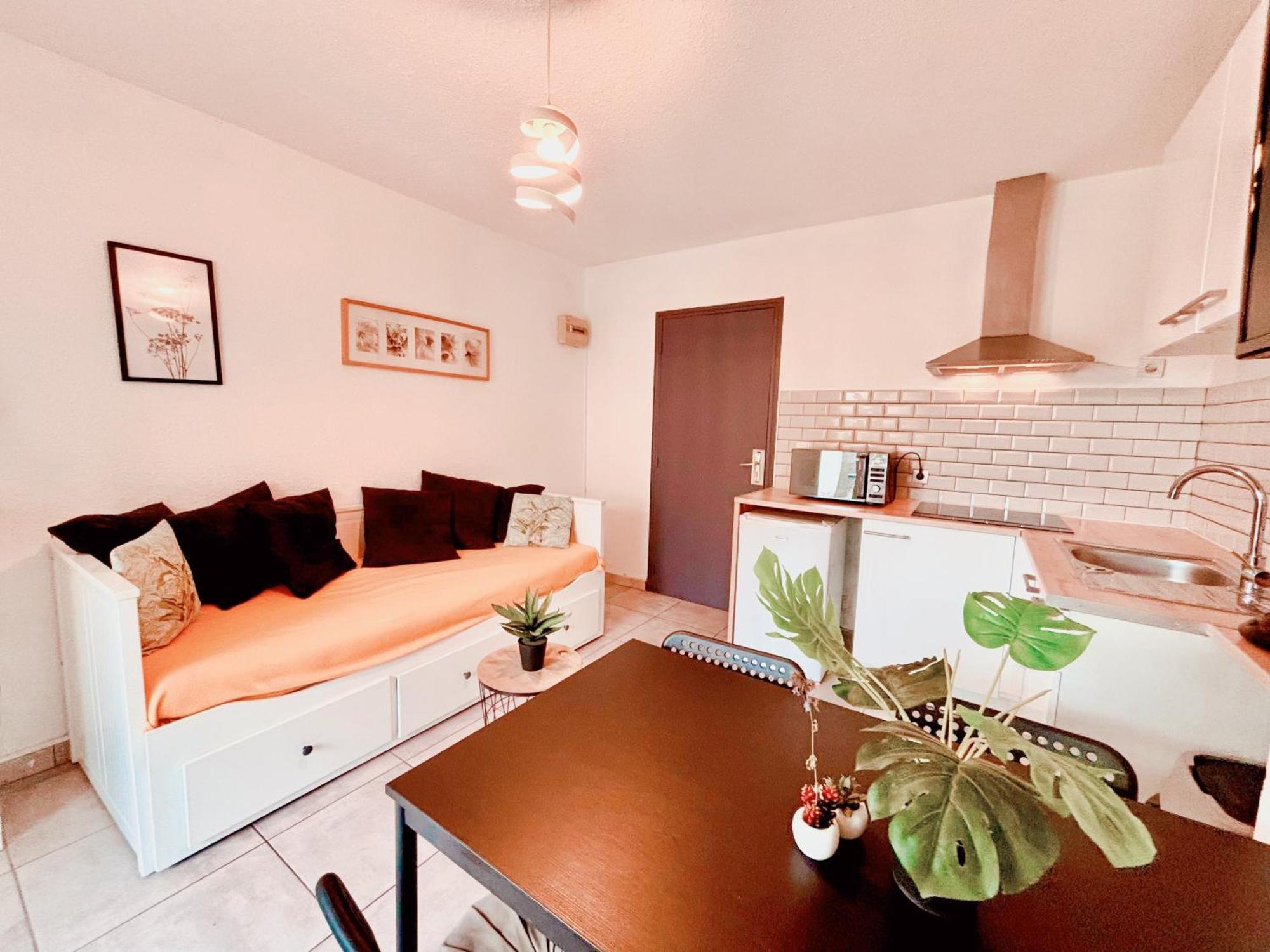 Appartement Calme Avec Jardin Privatif - 3 - Canet-en-Roussillon Bagian luar foto